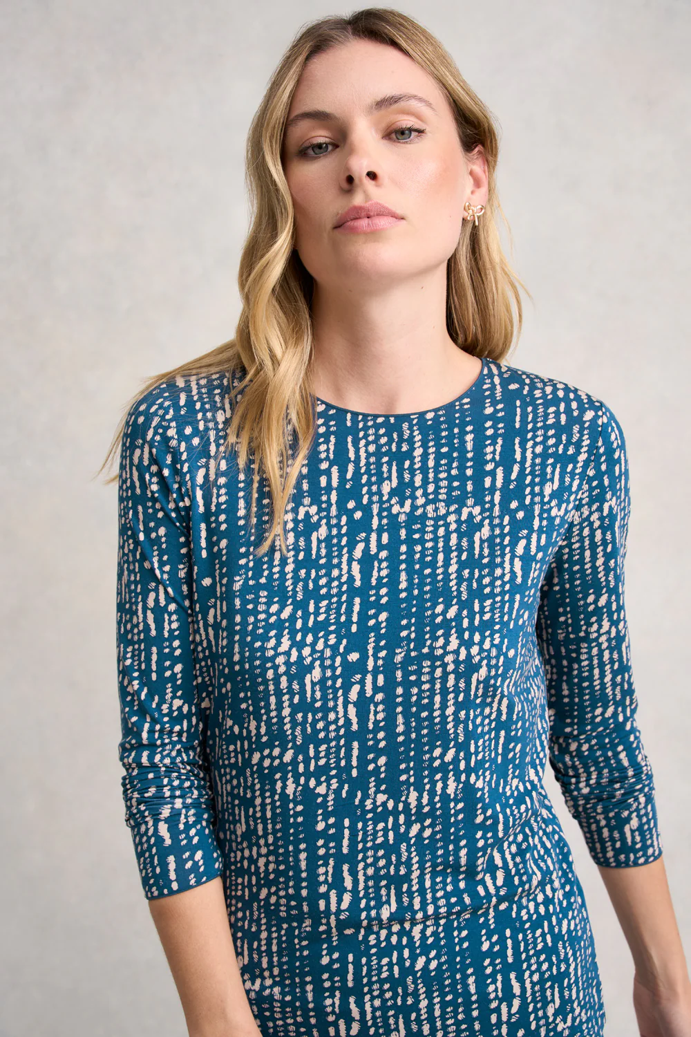 Long Sleeve Crew Neck Top - Linear Dot Print - Image 5